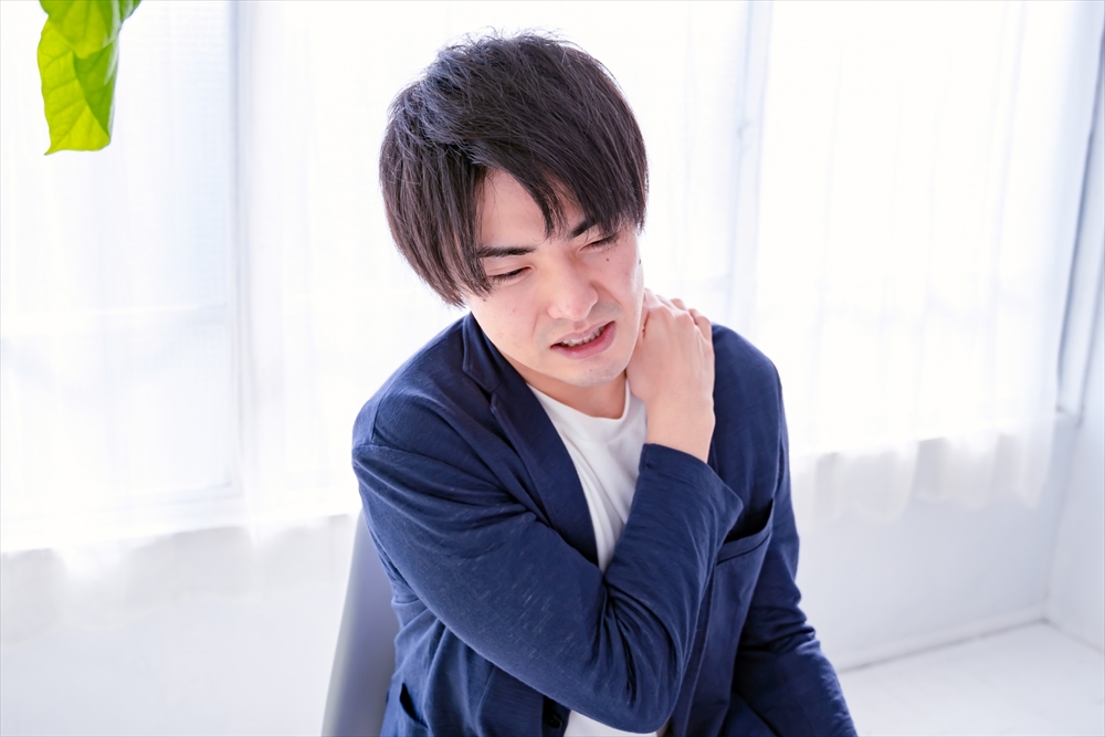 首・肩の痛み